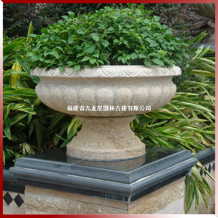 1616494631340326.jpg 石雕花缽圖片