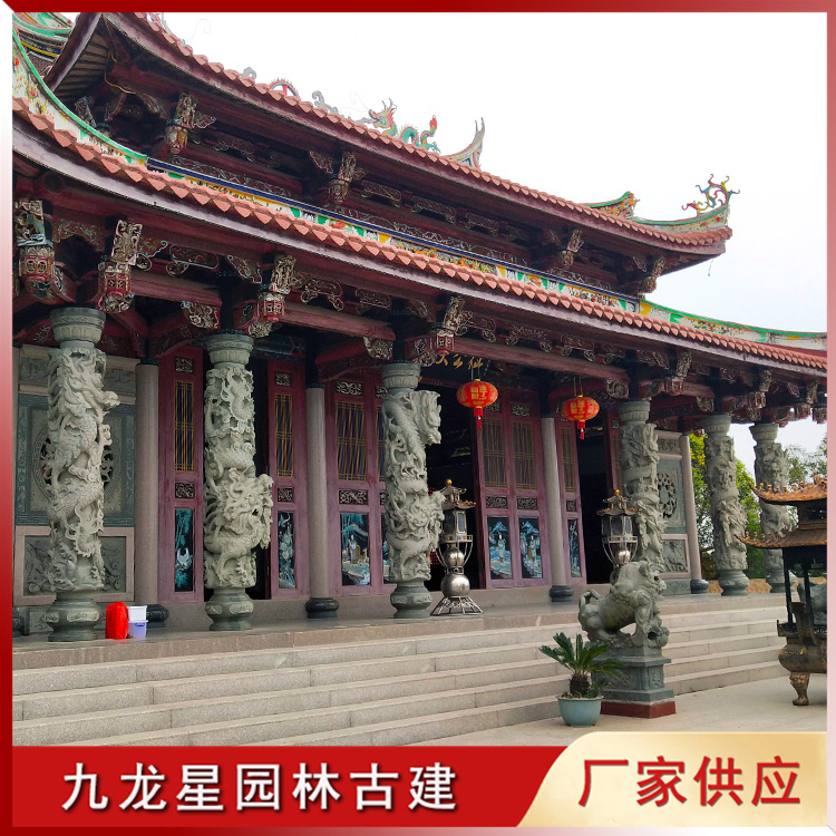 1641525270286153.jpg 寺院大殿門口盤龍廊柱